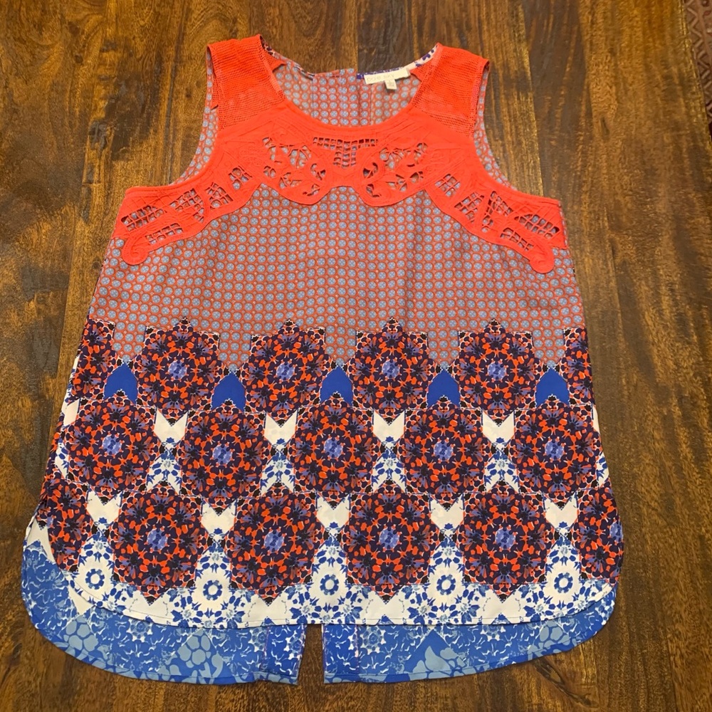 Pale Sky Tunic with Button-Up Back - Size Large
